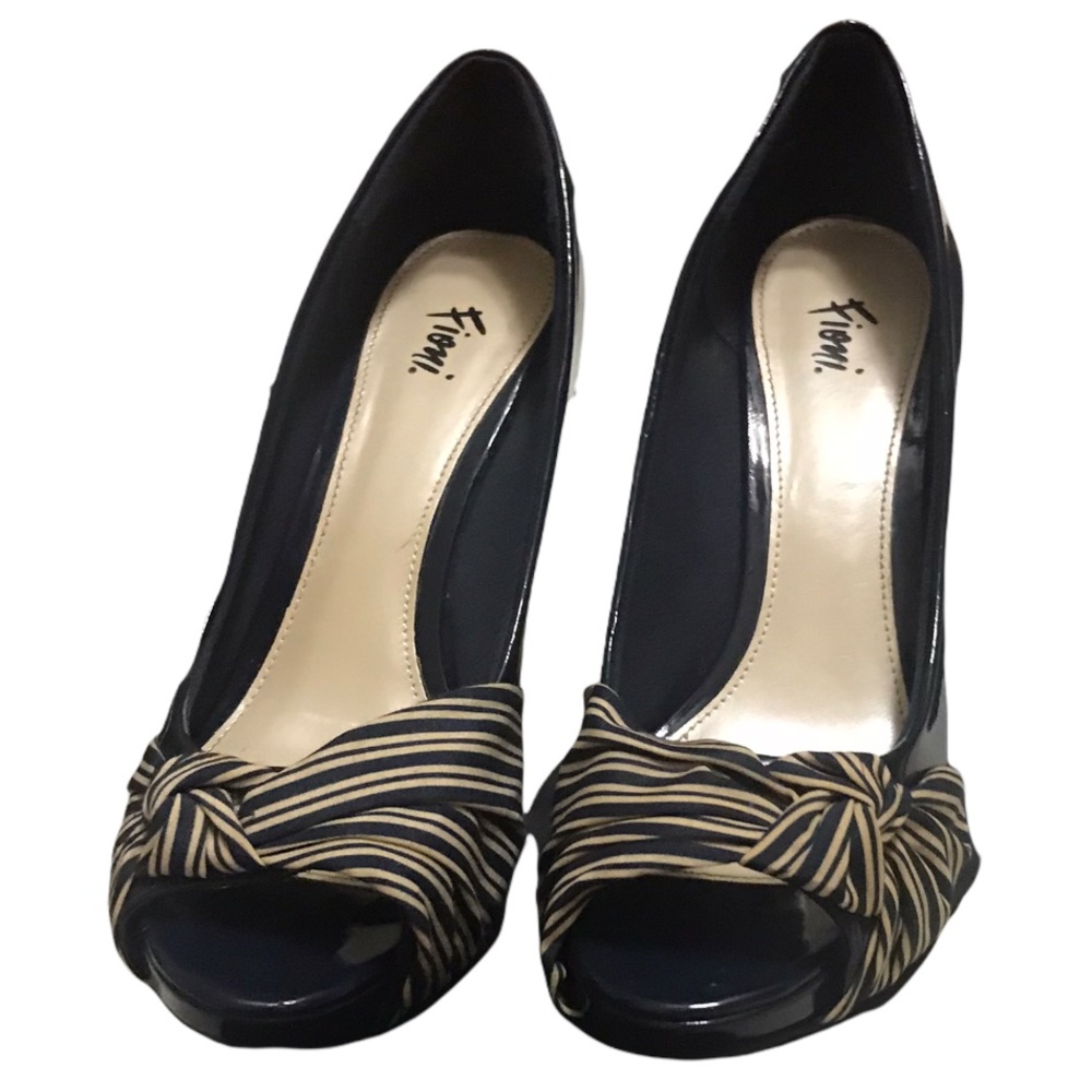 Fioni Women heel’s size 6.5
